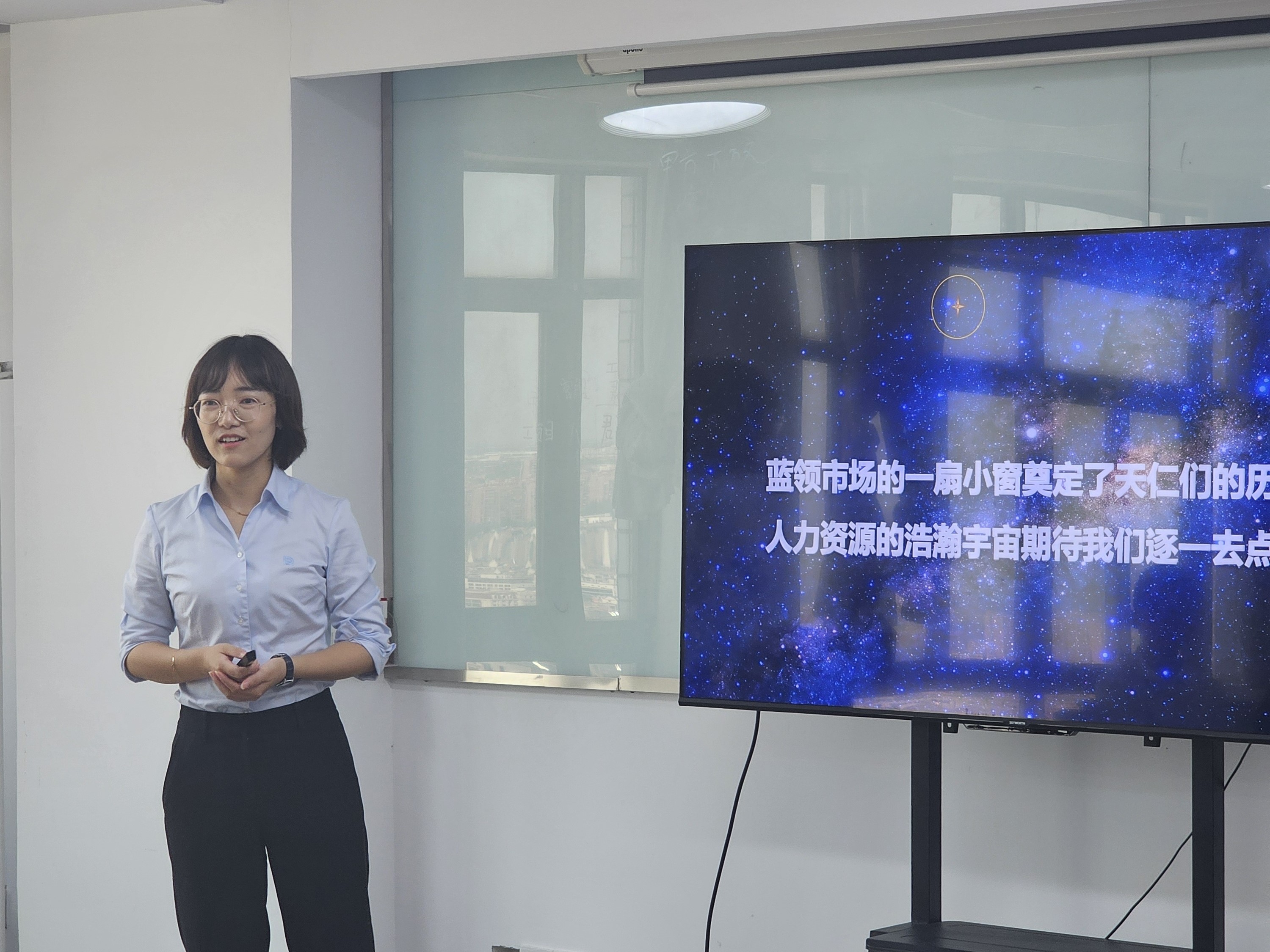 1727681272365806.jpg 1727681272365806.jpg