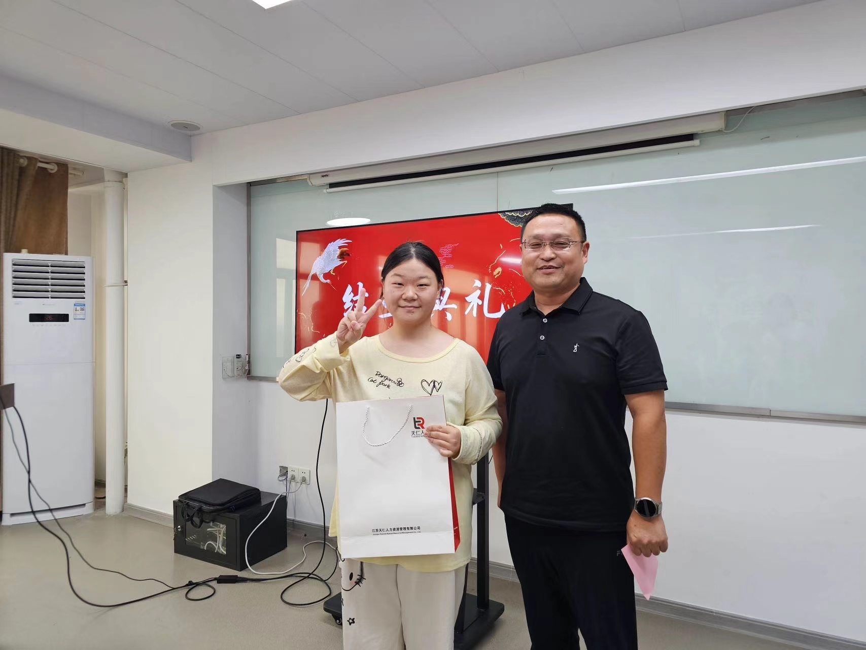 1727681661759167.jpg 1727681661759167.jpg